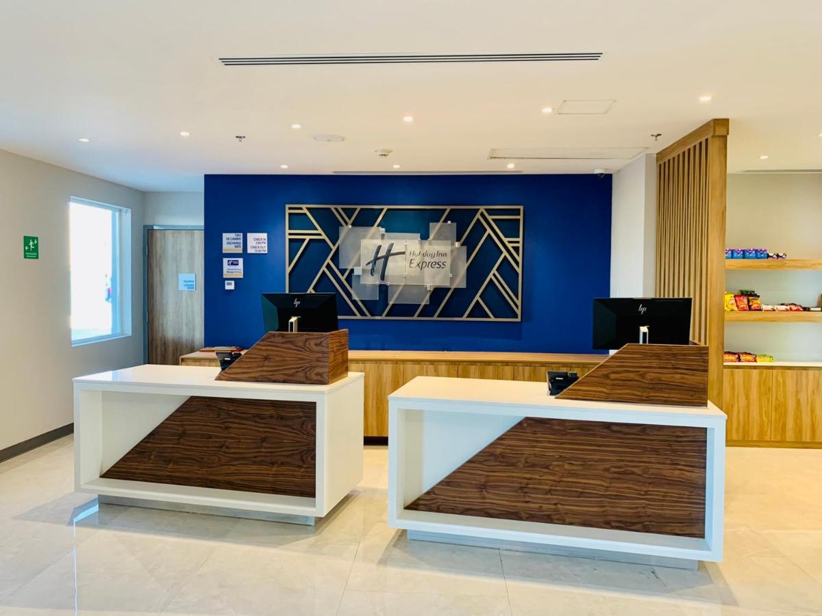 Holiday Inn Express - Guadalajara Vallarta Poniente By Ihg ซาโปปัน ภายนอก รูปภาพ